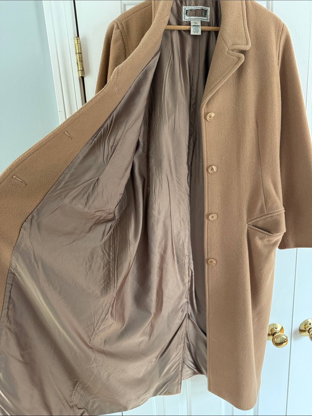 Llbean Women's Tan Camel Coat - Timeless Single-Breasted Design Rare - Picture 4 of 6